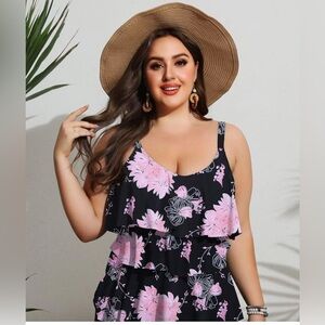 New- pink and black
3 ruffle floral swim tank top
Classic elegant 
3XL